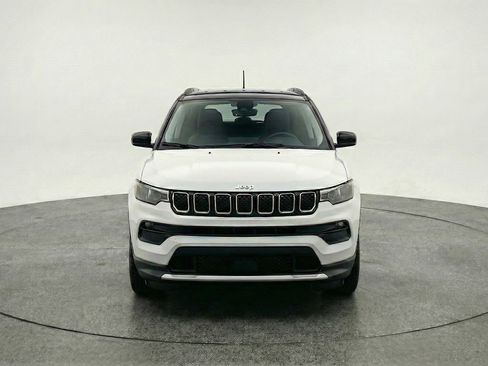 Used 2025 Jeep Compass Limited image 2