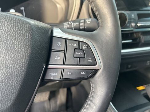 Used 2024 Toyota Grand Highlander AWD image 25