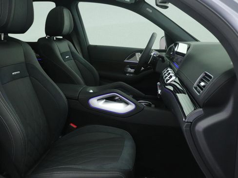 New 2026 Mercedes-Benz GLS 63 AMG 4MATIC image 7