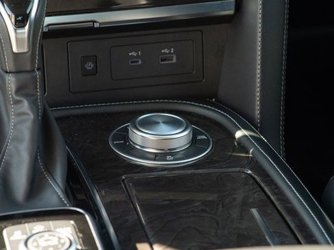 Used 2024 INFINITI QX80 Luxe image 36