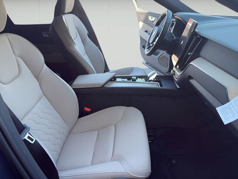 New 2026 Volvo XC60 B5 Plus w/ Protection Package Premier image 13