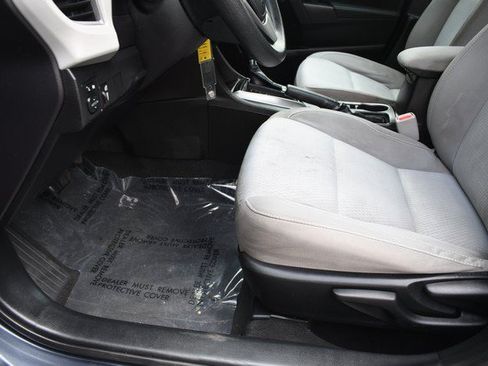 Used 2016 Toyota Corolla LE FWD image 15