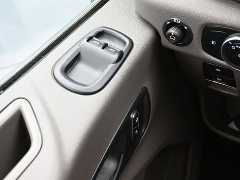 Used 2023 Ford Transit 350 XLT image 24