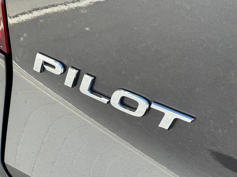 Used 2022 Honda Pilot Touring image 50