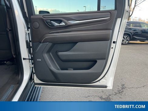 Used 2021 GMC Yukon XL Denali image 20
