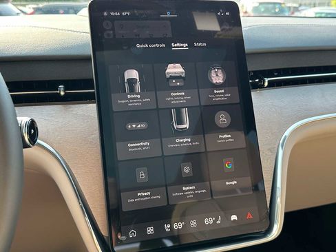 New 2025 Volvo EX90 Plus image 31