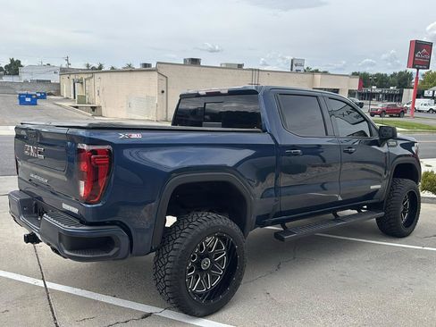 Used 2021 GMC Sierra 1500 Elevation w/ Preferred Package AWD/4WD image 5