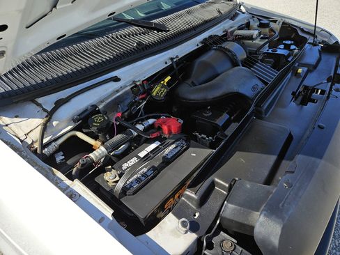 Used 2013 Ford E-150 and Econoline 150 image 40