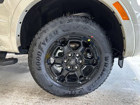 New 2025 Ford Ranger XLT w/ FX4 Off-Road Package image 37