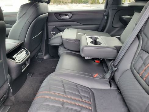 New 2025 Nissan Armada PRO-4X image 37