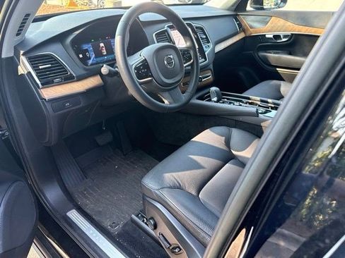 Used 2023 Volvo XC90 B6 Plus w/ Protection Package Premier AWD/4WD image 16