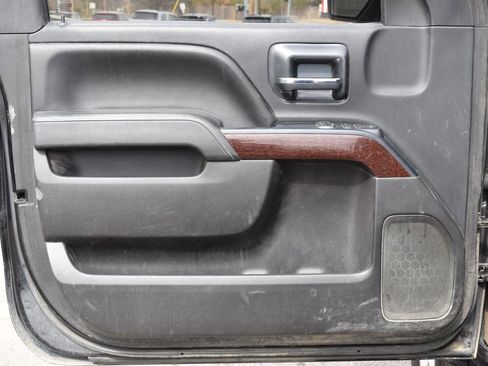 Used 2016 GMC Sierra 2500 SLE w/ Suspension Package, Off-Road image 8