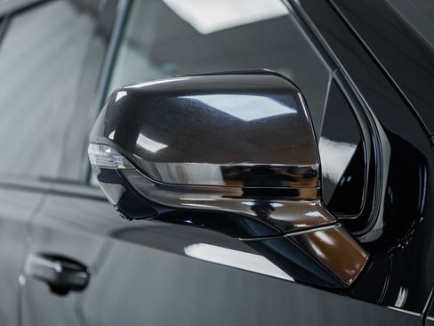 Used 2022 Cadillac Escalade ESV Sport Platinum w/ LPO, ONYX Package image 11