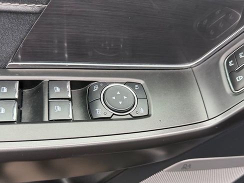 Used 2025 Ford F150 Lariat AWD/4WD image 21