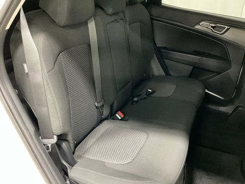 Used 2024 Kia Sportage LX image 24