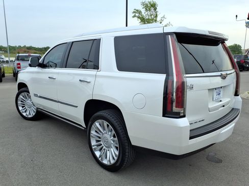 Used 2016 Cadillac Escalade Platinum AWD/4WD image 5