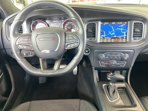 Used 2022 Dodge Charger Scat Pack w/ Dynamics Package RWD image 30
