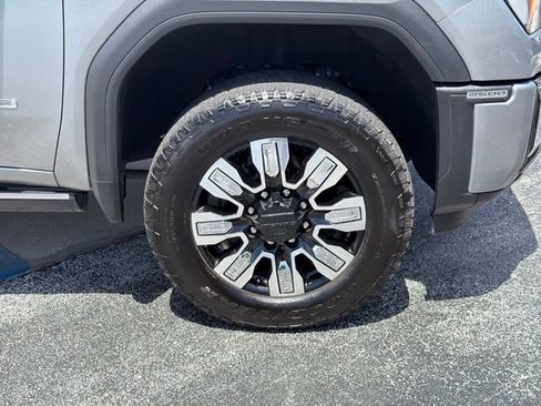 Used 2025 GMC Sierra 2500 Denali w/ Denali Reserve Package AWD/4WD image 10