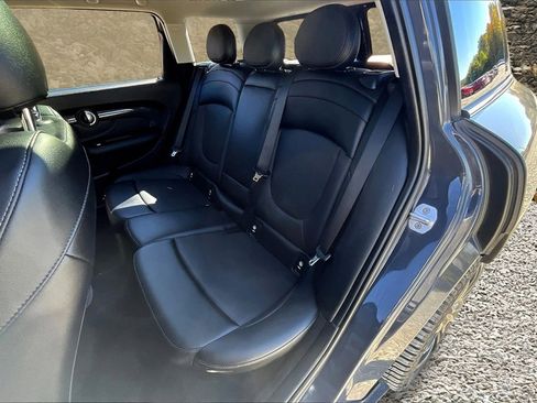 Used 2017 MINI Cooper Clubman S image 23