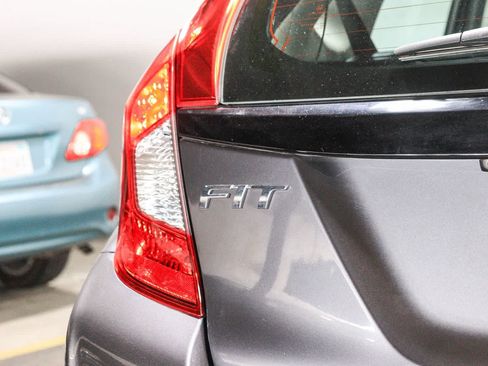 Used 2015 Honda Fit LX image 11