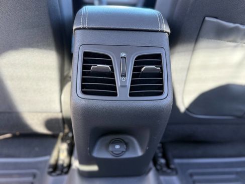 Used 2018 Hyundai Sonata Limited image 27