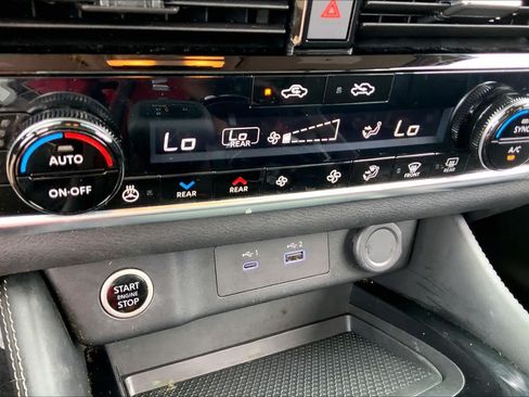 Used 2023 Nissan Rogue SL w/ SL Premium Package FWD image 33