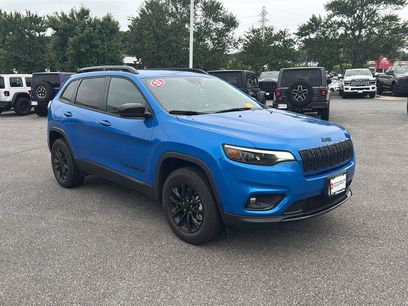 Used 2023 Jeep Cherokee Altitude Lux