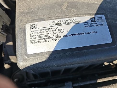 Used 2021 Chevrolet Tahoe High Country image 11