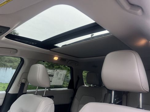 New 2026 Nissan Pathfinder SL FWD image 11