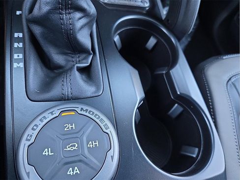 New 2025 Ford Bronco Outer Banks w/ Sasquatch Package image 20