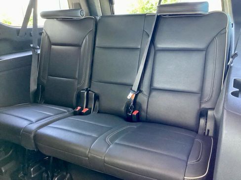 Used 2023 Chevrolet Suburban Premier AWD/4WD image 14