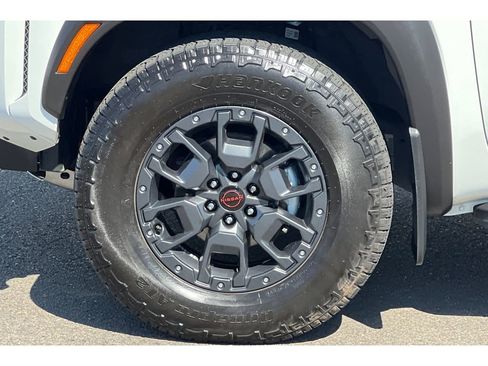 Used 2023 Nissan Frontier PRO-4X w/ Pro-4X Premium Package image 27
