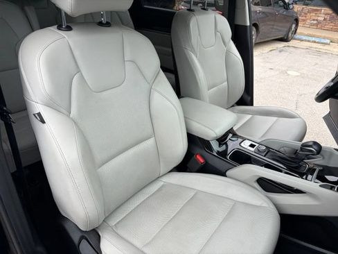 Used 2023 Kia Telluride S w/ S Sunroof Package FWD image 40
