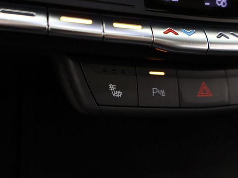 Used 2020 Cadillac XT4 Premium Luxury w/ Cold Weather Package AWD/4WD image 54