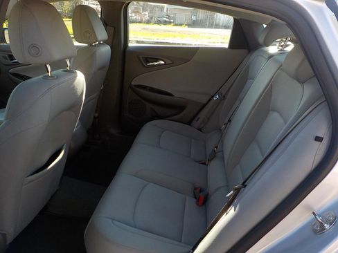 Used 2020 Chevrolet Malibu LS w/ Driver Confidence Package II image 10