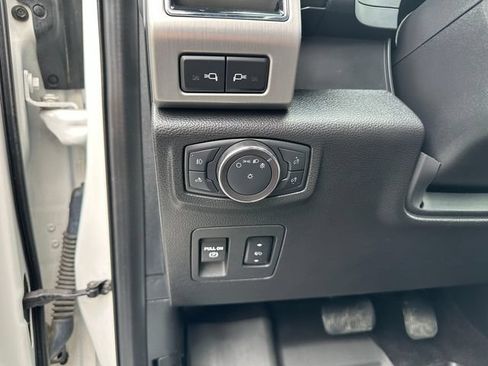 Used 2019 Ford F150 Platinum w/ Technology Package AWD/4WD image 11