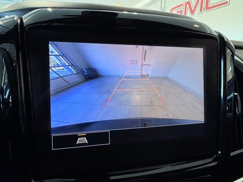 Certified 2023 Chevrolet Traverse LT image 21