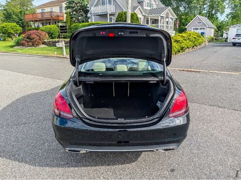 Used 2019 Mercedes-Benz C 300 4MATIC Sedan image 7