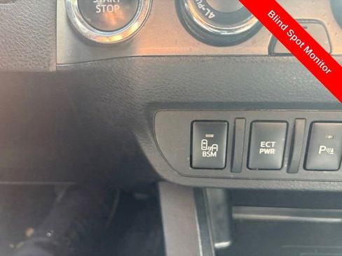 Used 2022 Toyota Tacoma TRD Sport w/ TRD Premium Sport Package AWD/4WD image 36