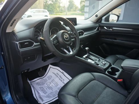 Used 2017 MAZDA CX-5 Touring w/ Preferred Equipment Package FWD image 16