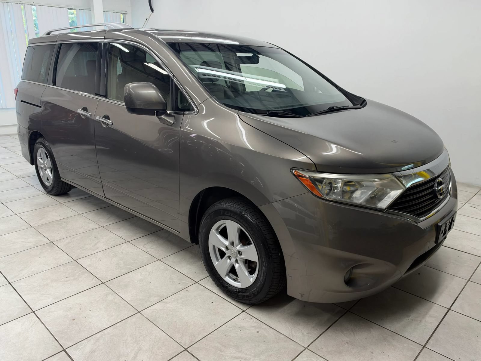 Used 2014 Nissan Quest SV w/ Leather Package FWD image 1