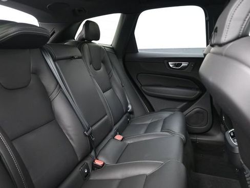 Used 2024 Volvo XC60 B5 Ultimate w/ Protection Package Premier AWD/4WD image 34