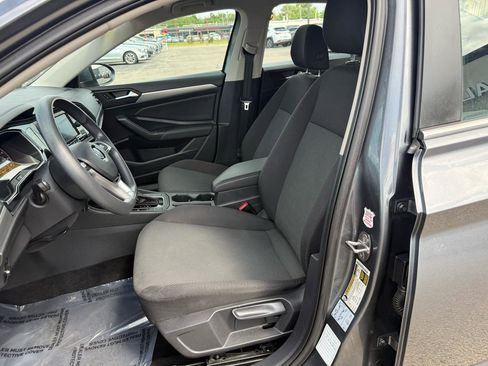 Used 2020 Volkswagen Jetta S image 9