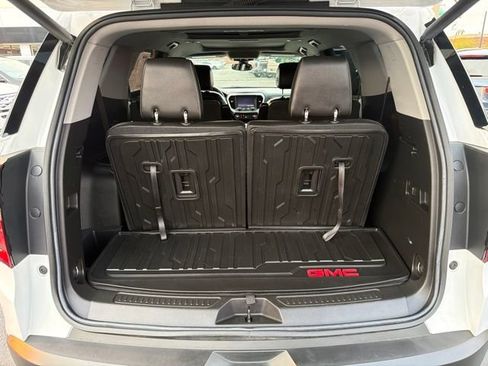 Certified 2023 GMC Acadia SLT w/ Elevation Edition AWD/4WD image 15
