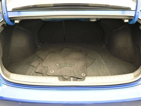 Used 2023 Hyundai Elantra Limited FWD image 38