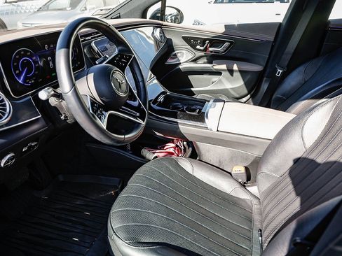 Used 2023 Mercedes-Benz EQS 450+ Sedan image 5
