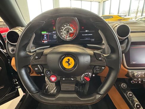 Used 2018 Ferrari GTC4Lusso T image 50