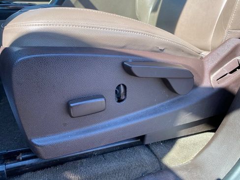 Used 2016 GMC Canyon SLT w/ Driver Alert Package AWD/4WD image 11