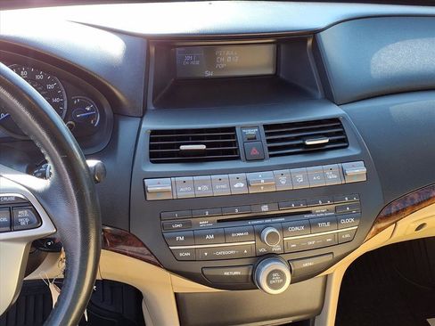 Used 2010 Honda Crosstour EX-L image 7