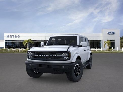 New 2026 Ford Bronco Outer Banks AWD/4WD image 2